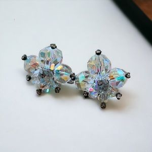 Stunning Vintage Cluster Crystal Beaded Laguna Screw Back Silver Tone Earrings